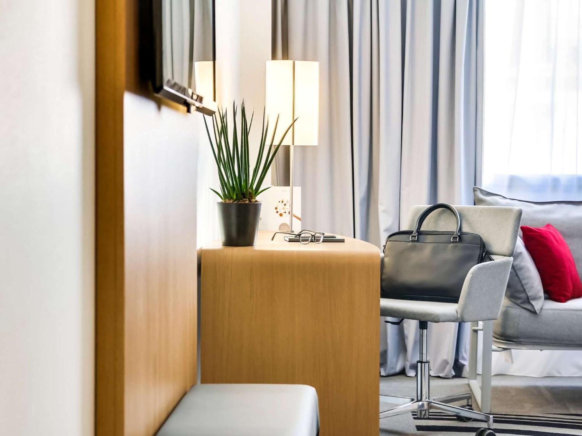 Novotel Centre Gare Montparnasse 4* Paris